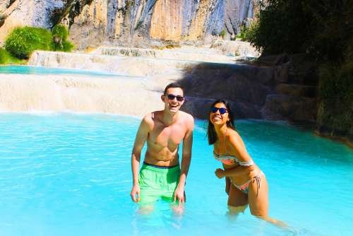 disfrutando de las aguas Turquesas en compañia Ayacucho