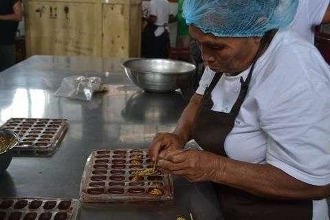 Moldeando el chocolate