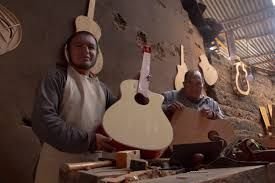 TOURS NAMORA, RUTA DE LAS GUITARRAS.