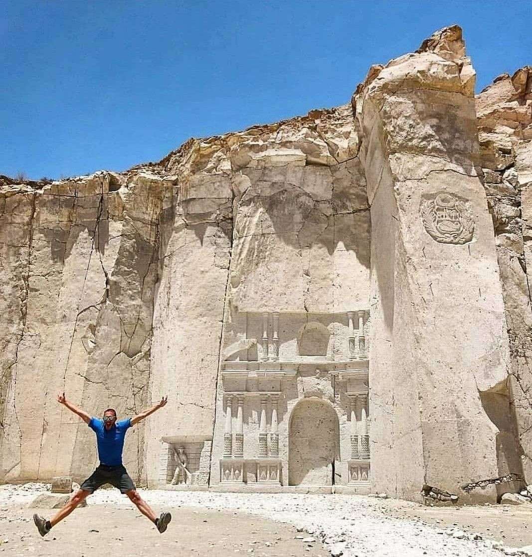 Tour por la Ruta del Sillar 